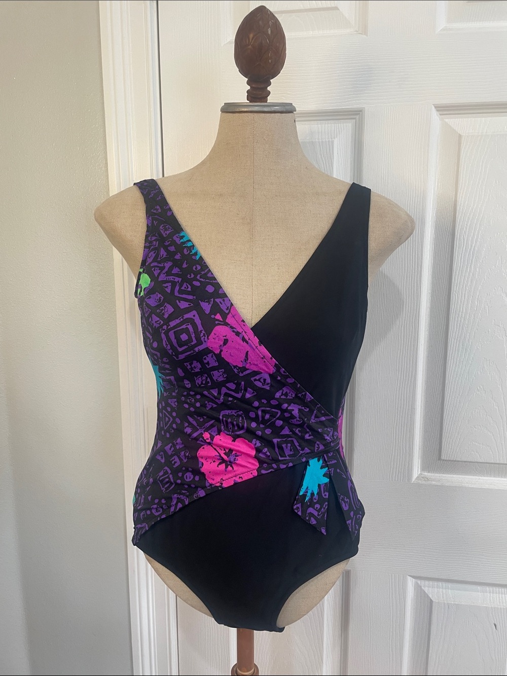 Vintage 80s 90s Robby Len One Piece Swimsuit Wrap Floral bathing suit women’s 10